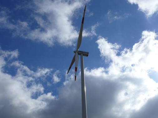 Grosse Rotorblätter - Windkraftanlage Hoppberg