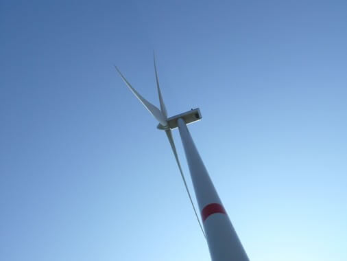 "Blick nach oben" - Windkraftanlge Lohberg